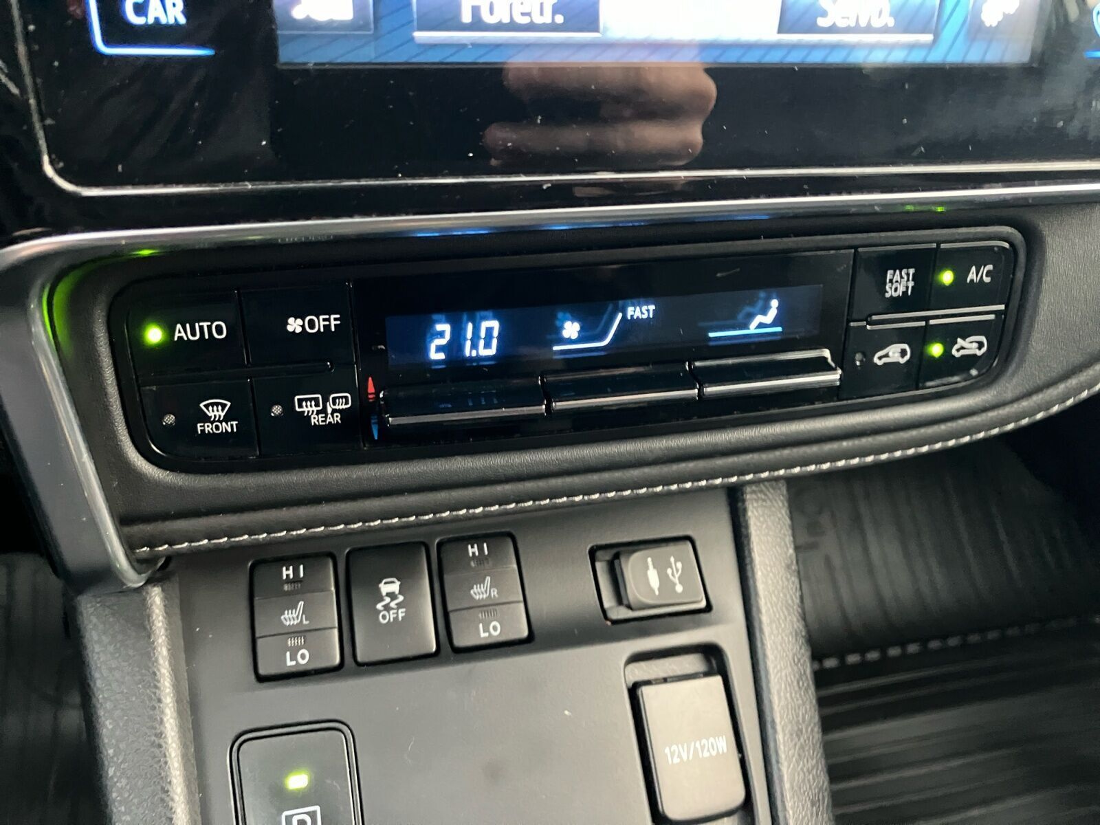 Grå Toyota Auris fra 2017