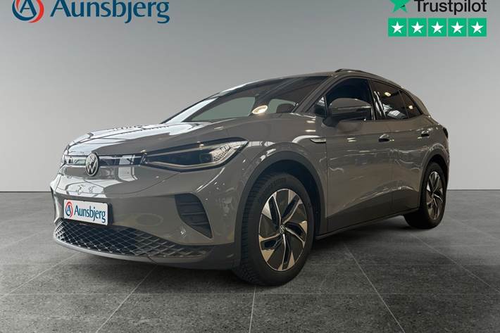Grå VW ID.4 fra 2023 set udefra
