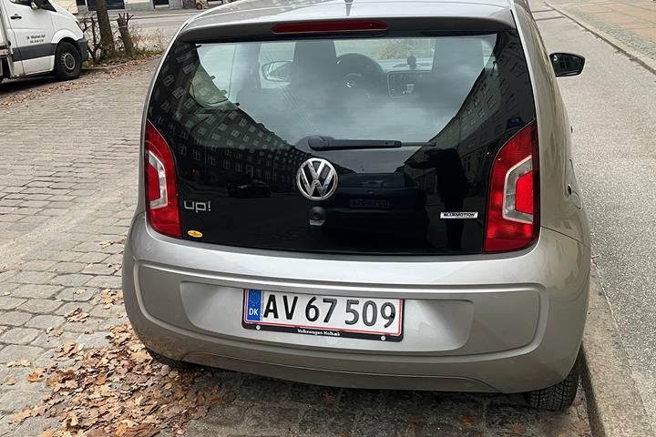 Grå VW UP! fra 2015
