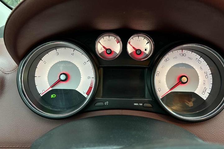 undefined Peugeot 308 fra 2009