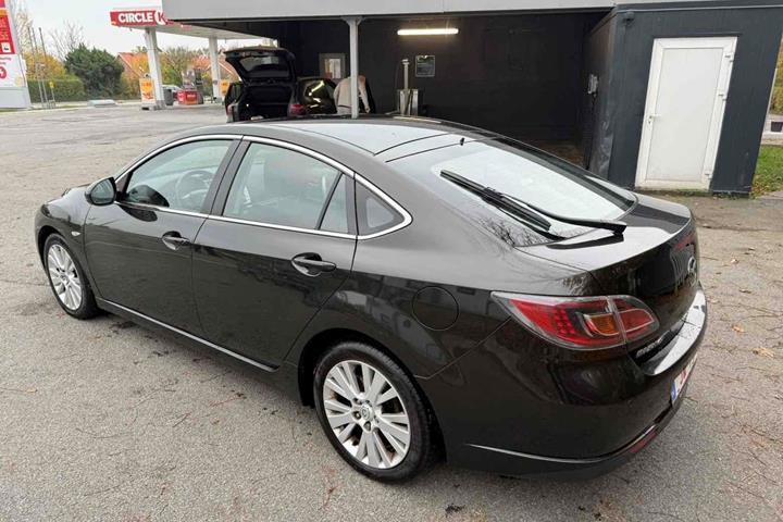 Sort Mazda 6 fra 2008