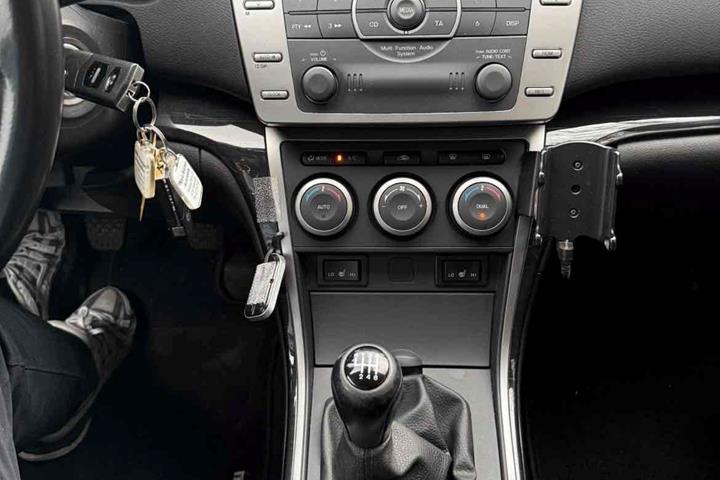Sort Mazda 6 fra 2008