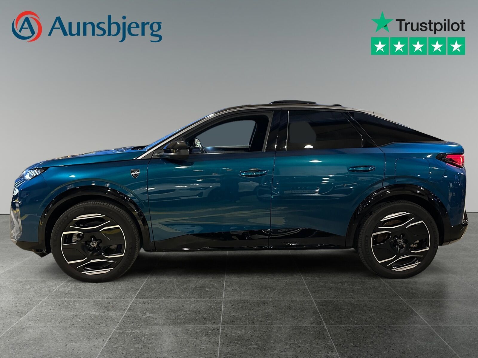 Peugeot e-3008 77 GT Pack