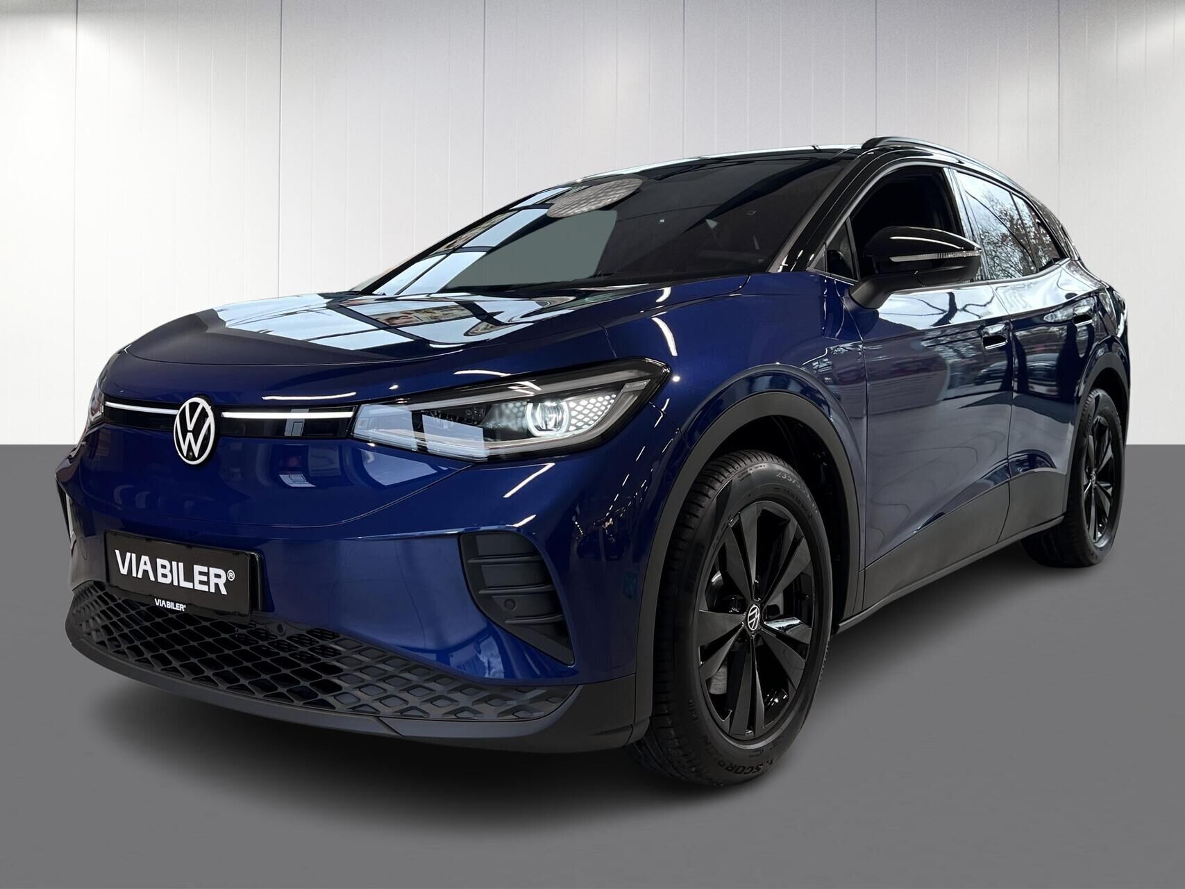 Blå VW ID.4 fra 2025 set udefra