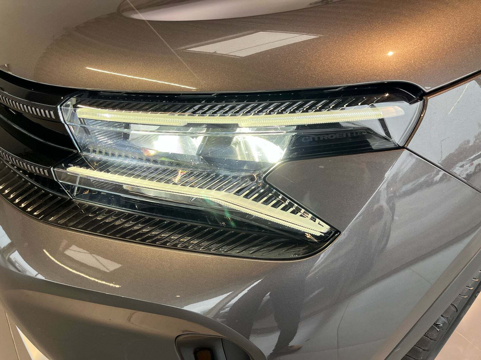 Grå Citroën C5 Aircross fra 2022