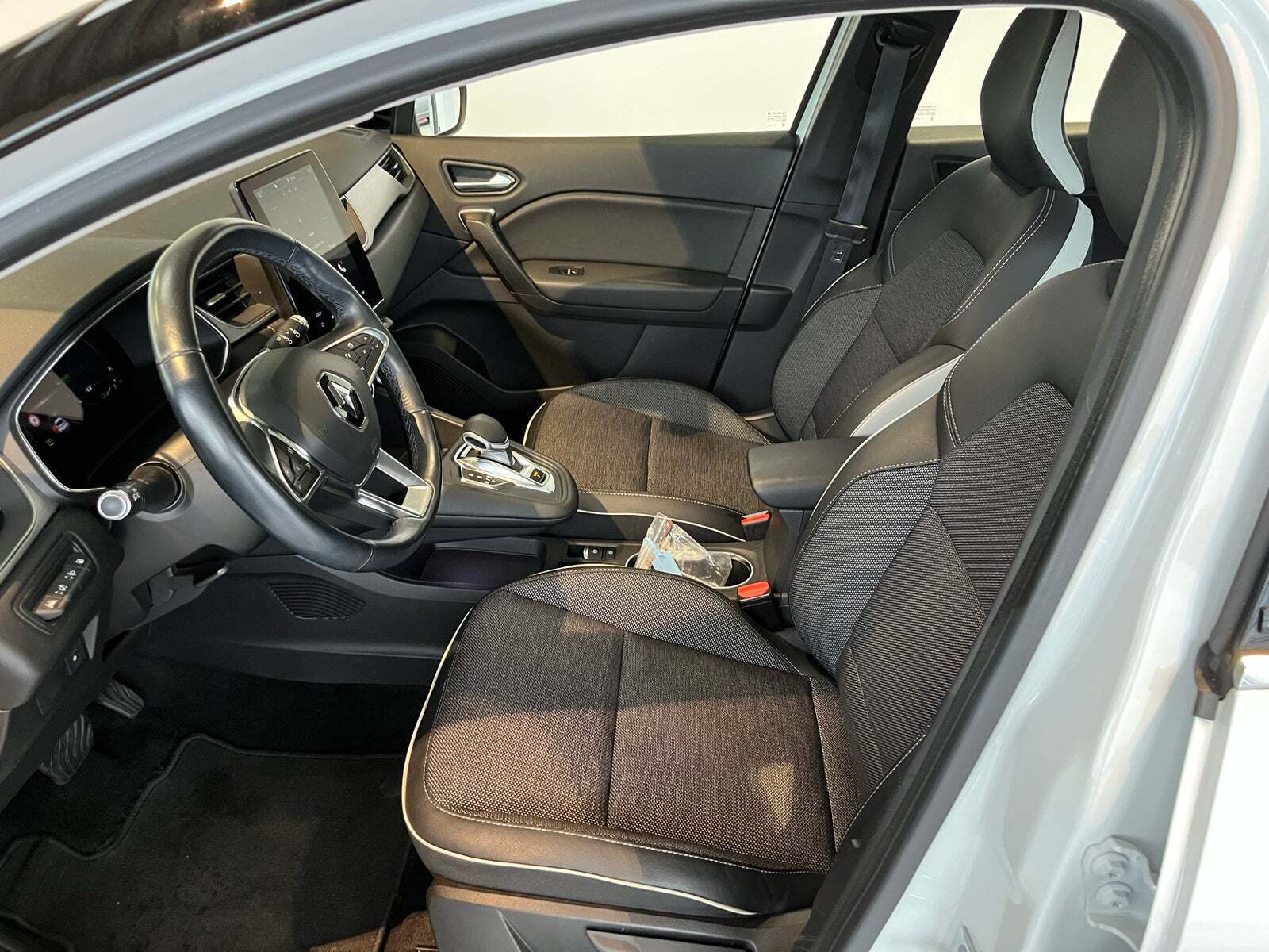 Renault Captur 1,6 E-Tech Intens