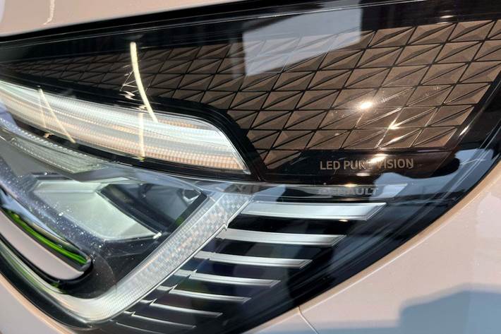 Hvid Renault Captur fra 2020