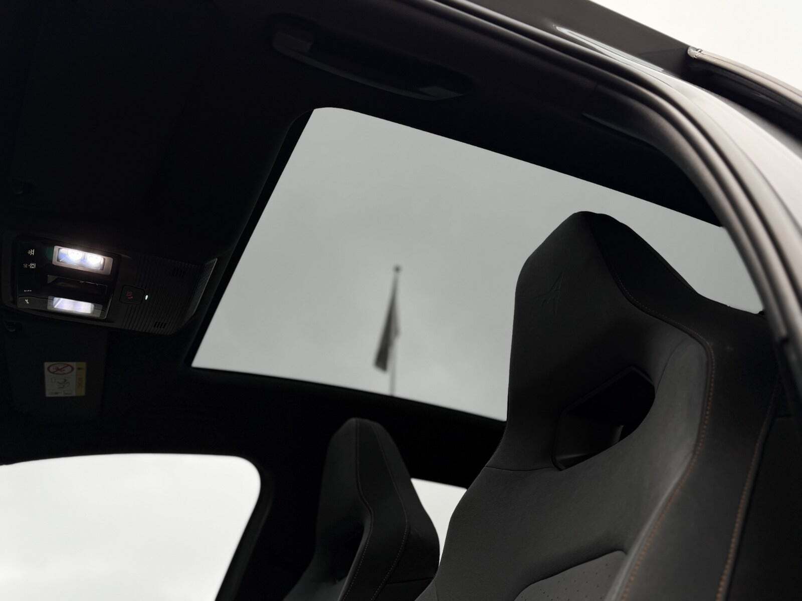 Grå Cupra Born fra 2023