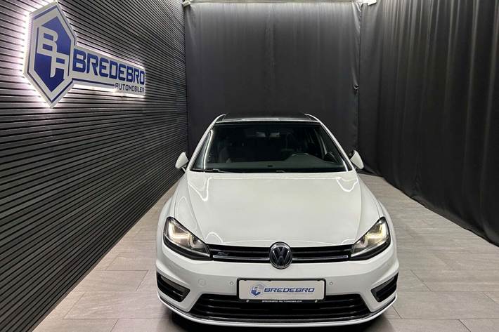 Hvid VW Golf VII fra 2016