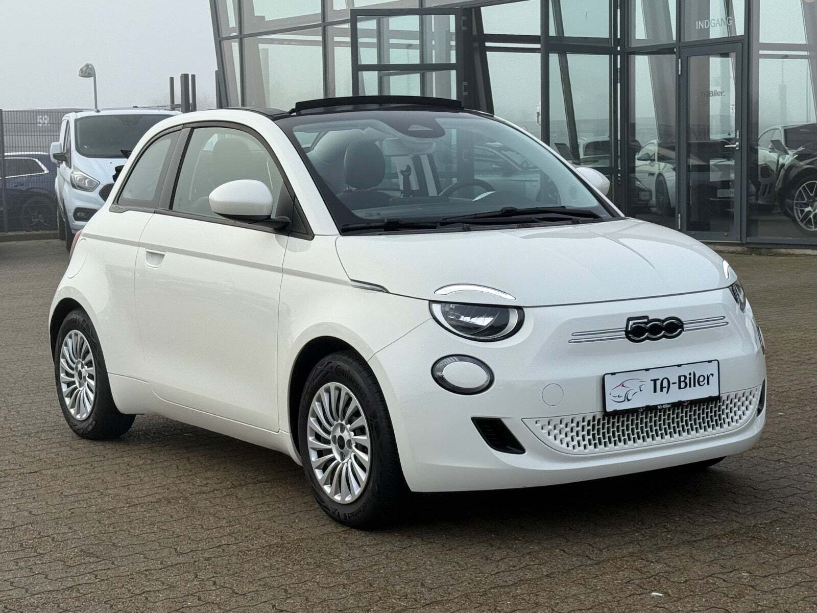 Fiat 500e 42 Icon Cabrio