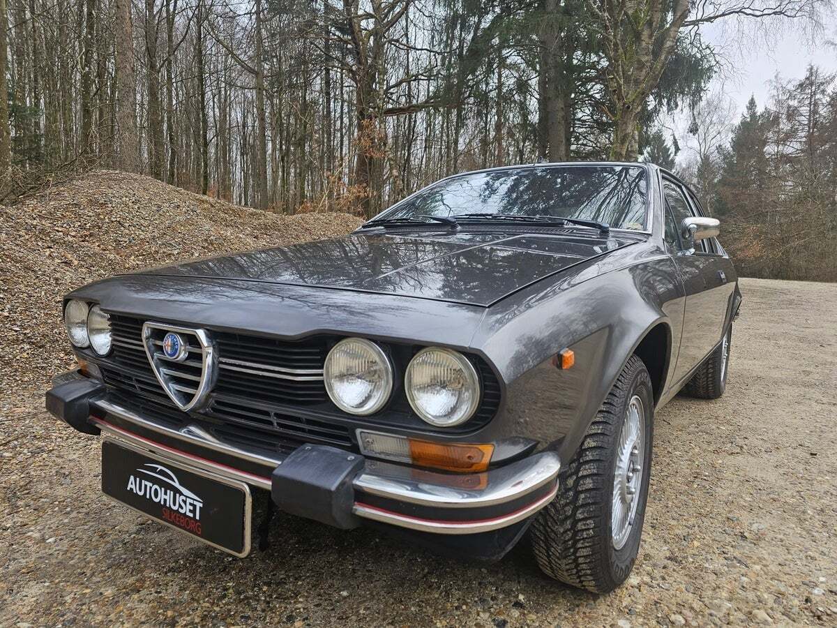 Alfa Romeo GTV 2,0