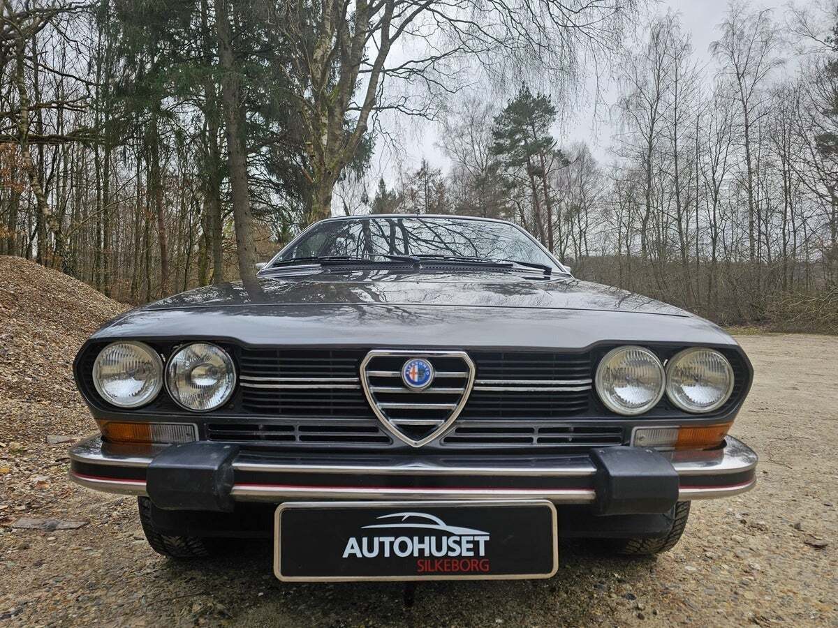 Alfa Romeo GTV 2,0