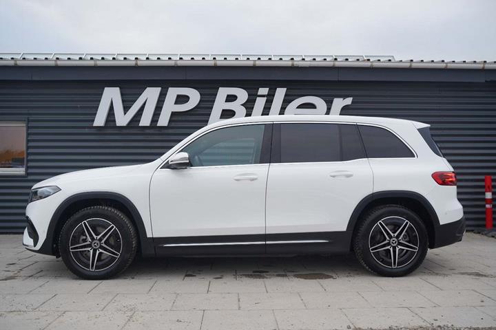 Hvid Mercedes EQB250+ fra 2024