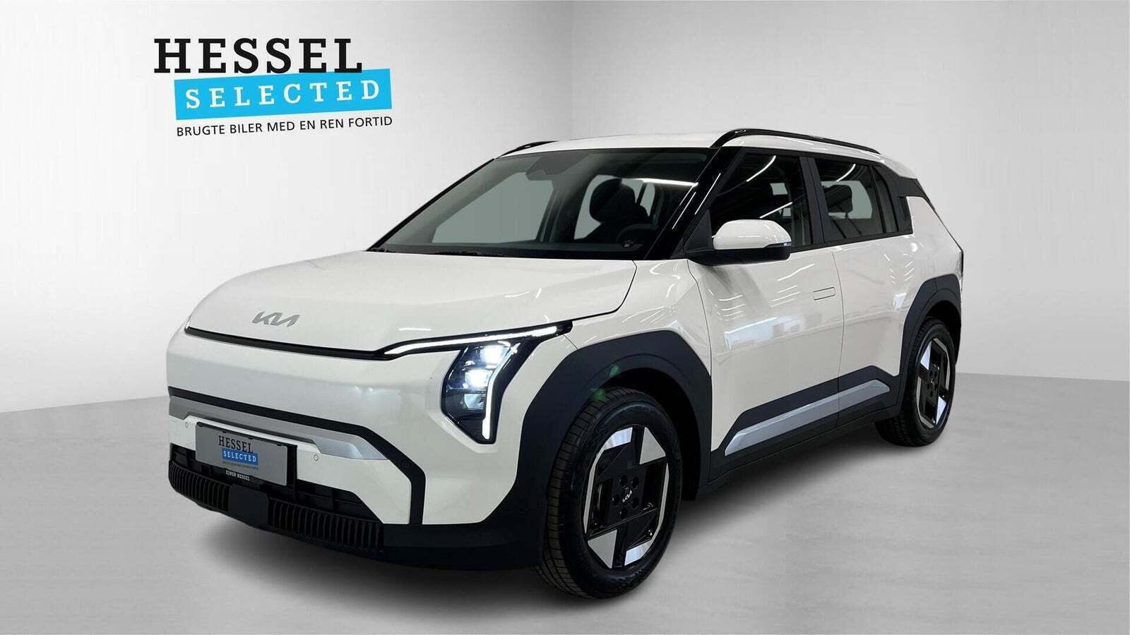 Hvid Kia EV3 fra 2025 set udefra