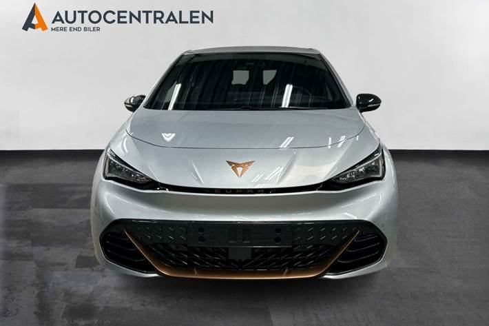 Sølv Cupra Born fra 2025