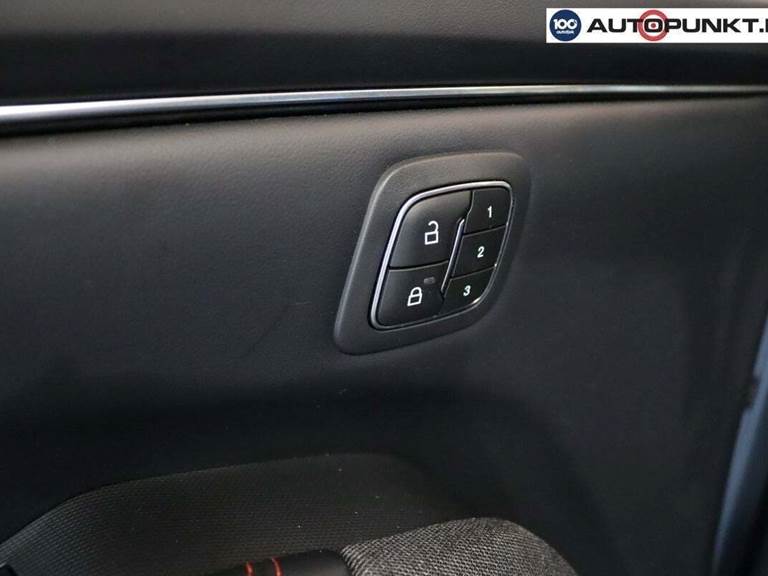 Ford Mustang Mach-E 70 Standard Range AWD