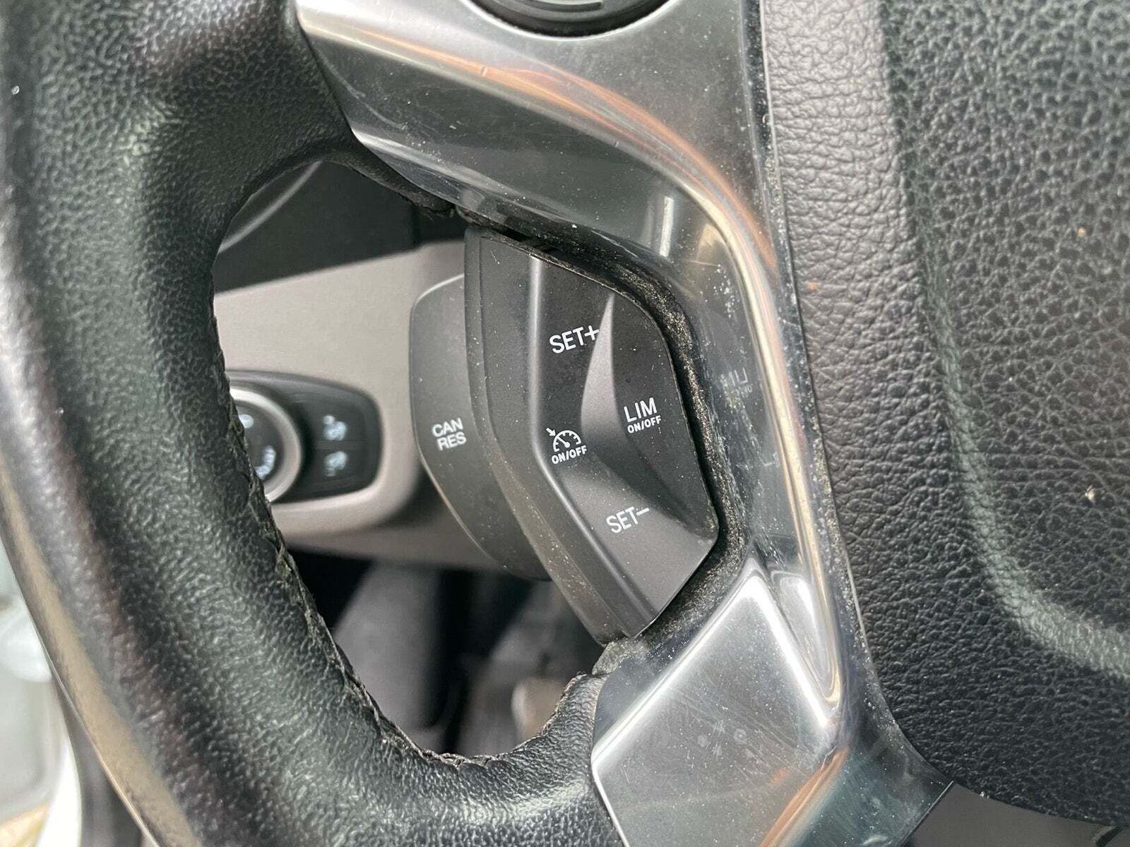 Hvid Ford Transit Connect fra 2019