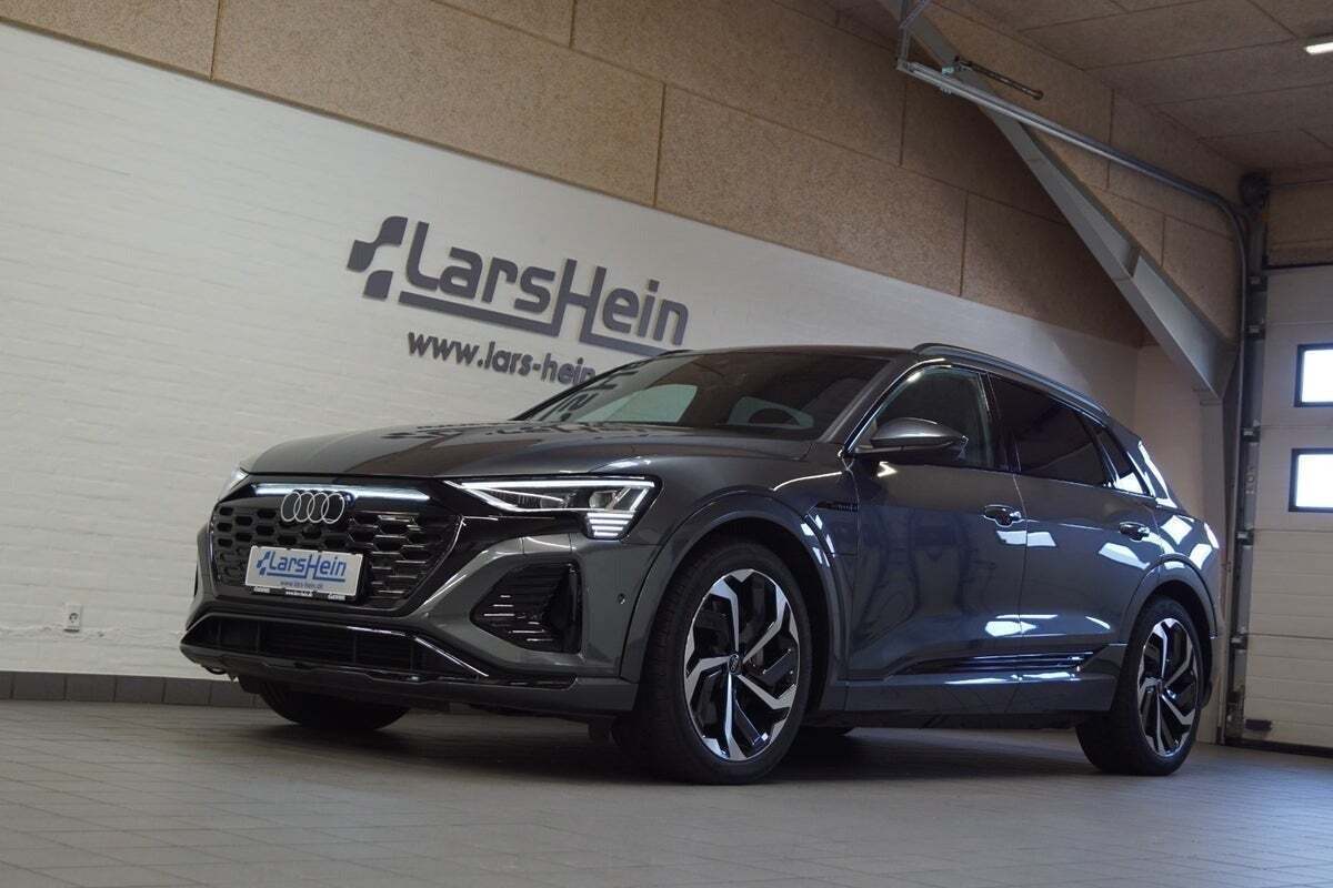 Audi Q8 e-tron 55 S-line quattro