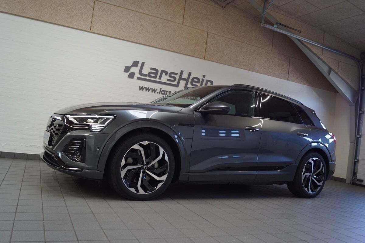 Audi Q8 e-tron 55 S-line quattro