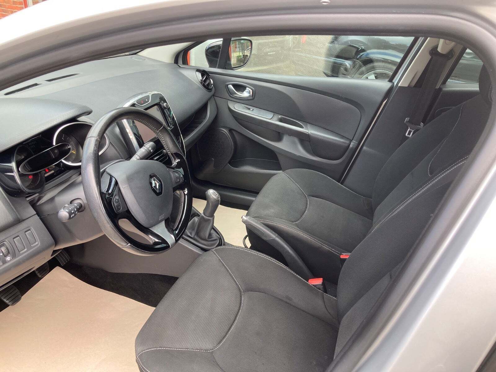 Renault Clio IV 1,5 dCi 75 Expression Navi Style Sport Tourer