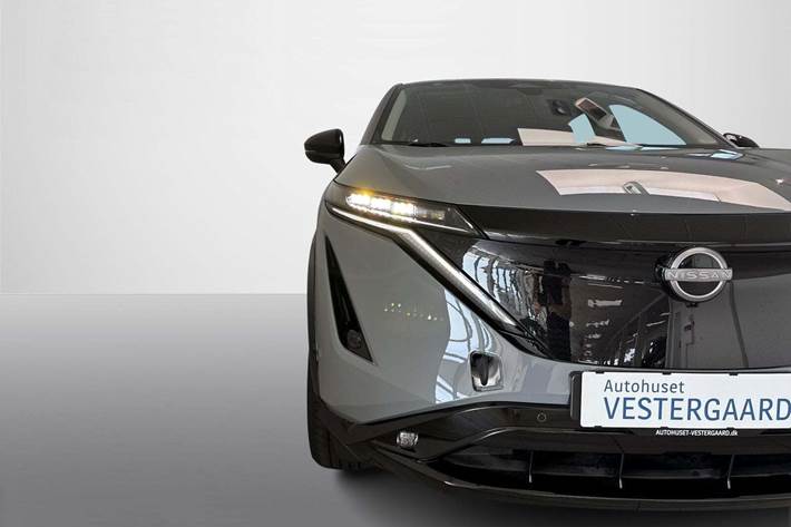 Grå Nissan Ariya fra 2024