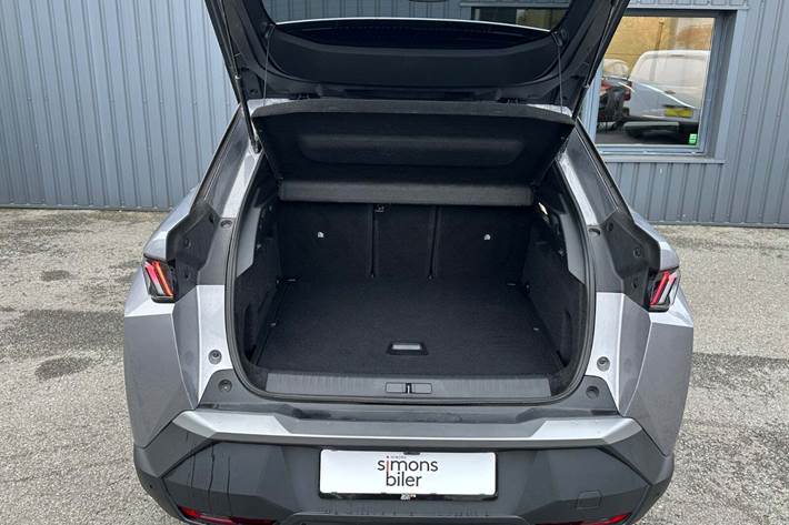 Grå Peugeot e-3008 fra 2024