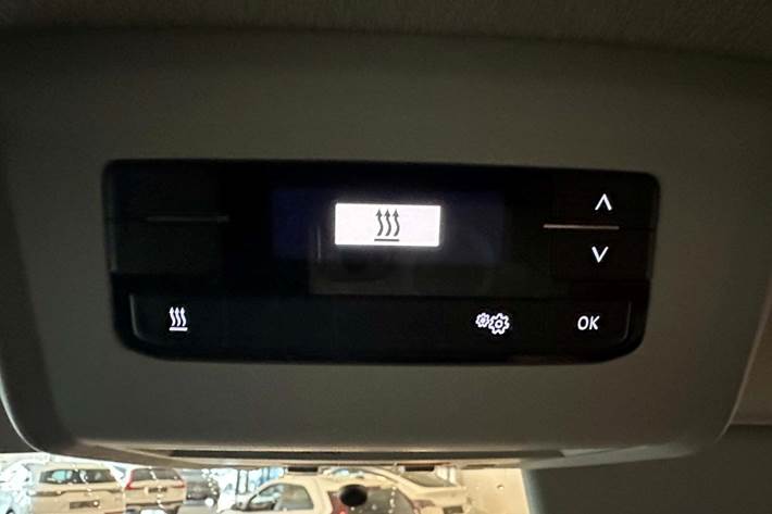 Hvid VW Transporter fra 2021