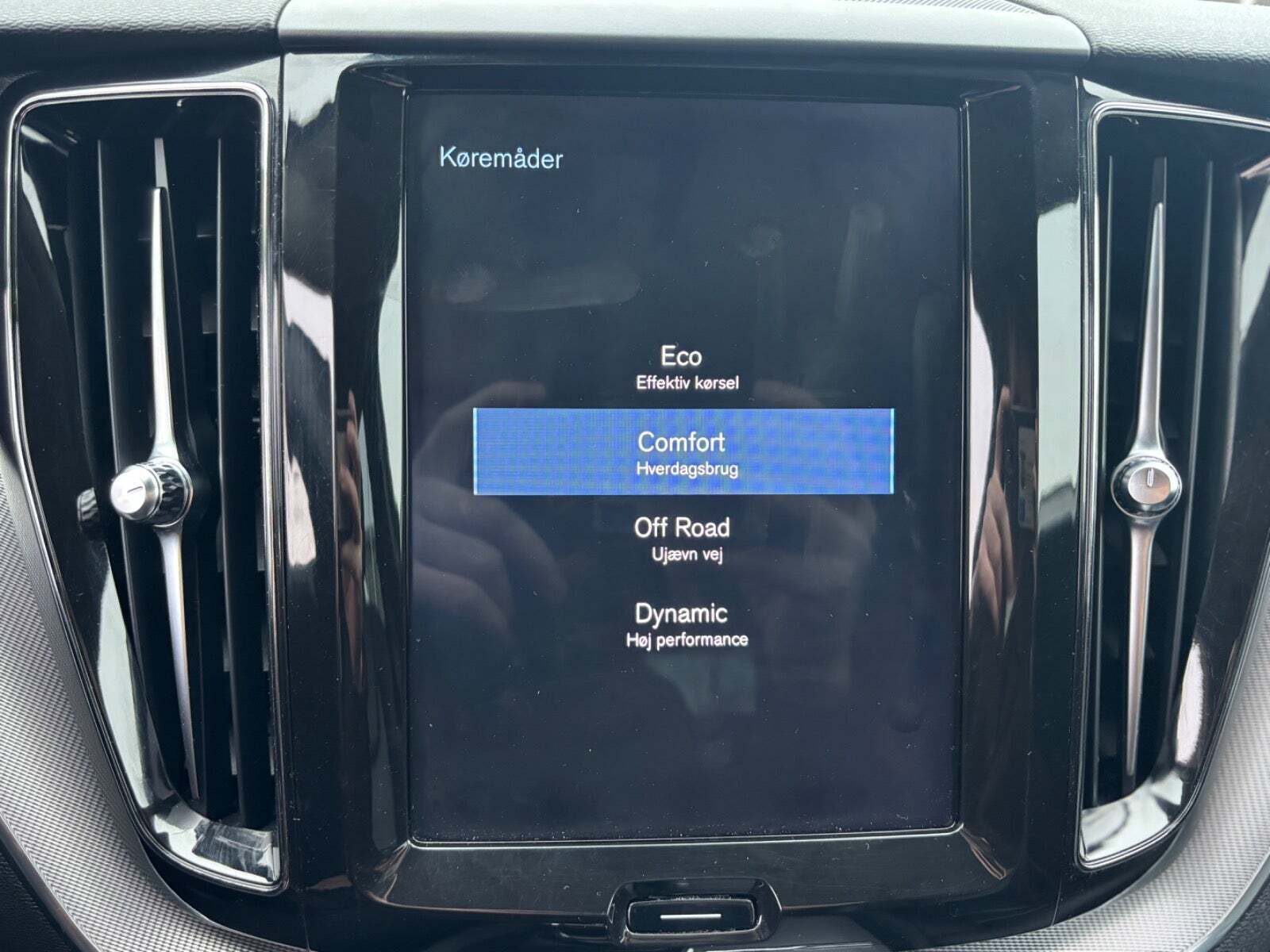 Sort Volvo XC60 fra 2018