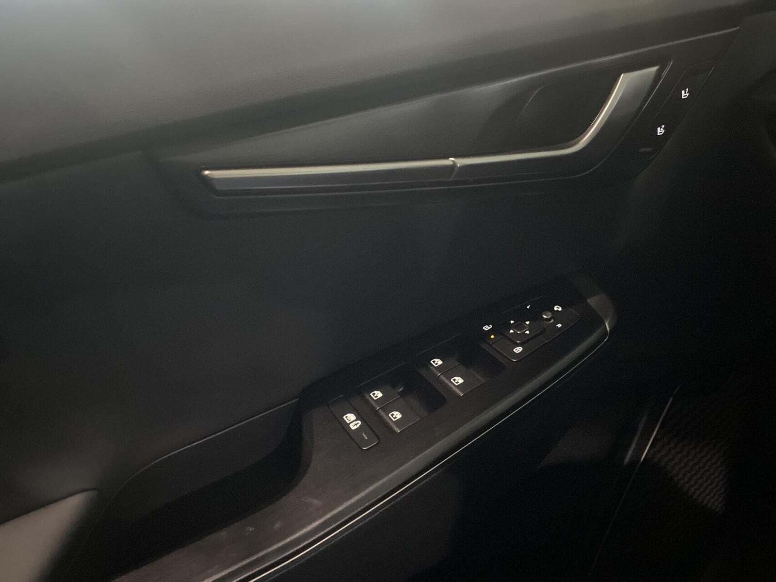 Grå Kia EV6 fra 2025