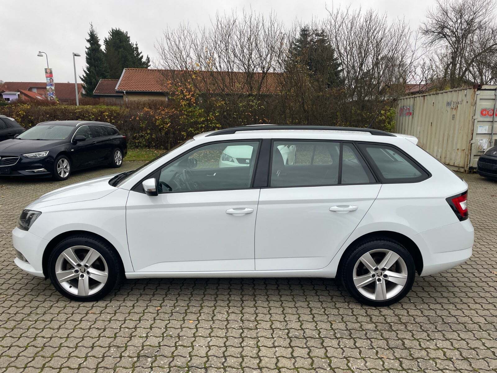 Hvid Skoda Fabia fra 2015