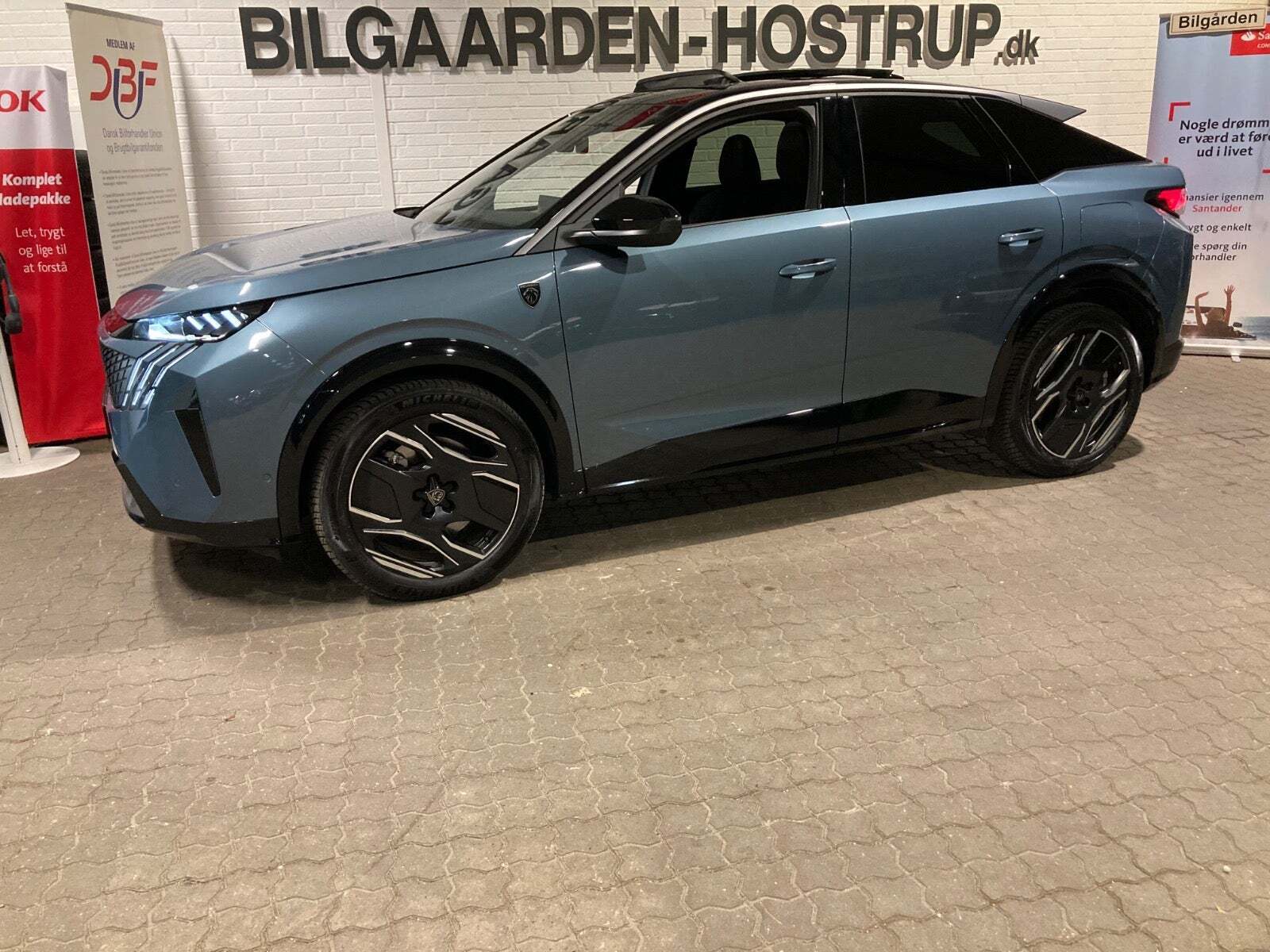 Peugeot e-3008 77 GT