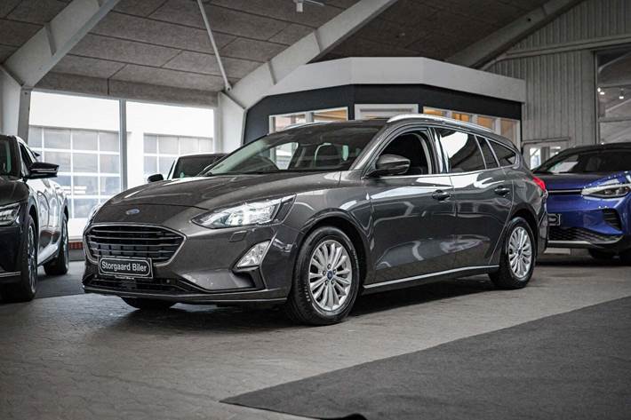 Grå Ford Focus fra 2021
