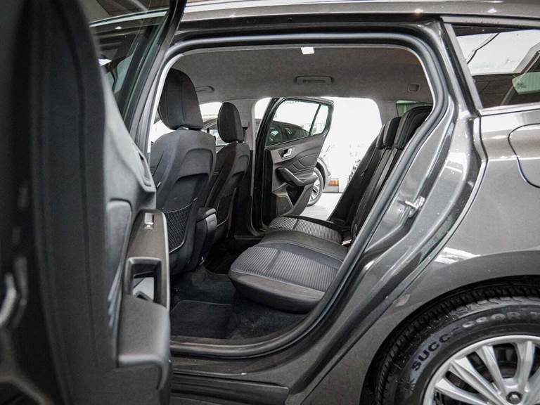 Ford Focus 1,0 EcoBoost mHEV Titanium stc.