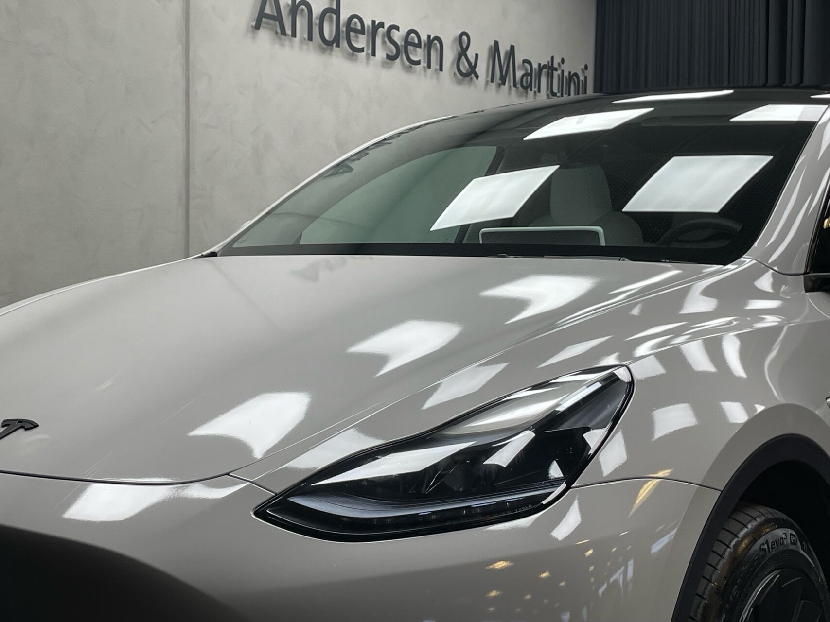 Tesla Model Y EL RWD 299HK 5d Aut.