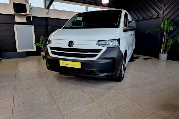Hvid VW e-Transporter fra 2025