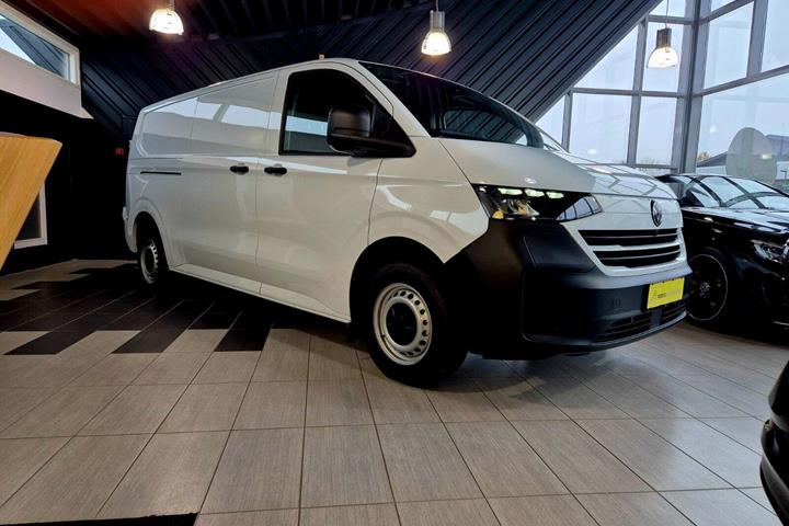Hvid VW e-Transporter fra 2025