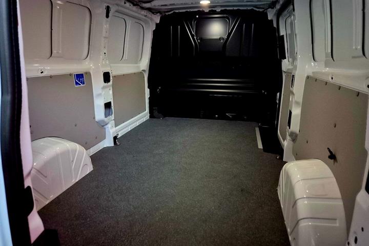 Hvid VW e-Transporter fra 2025