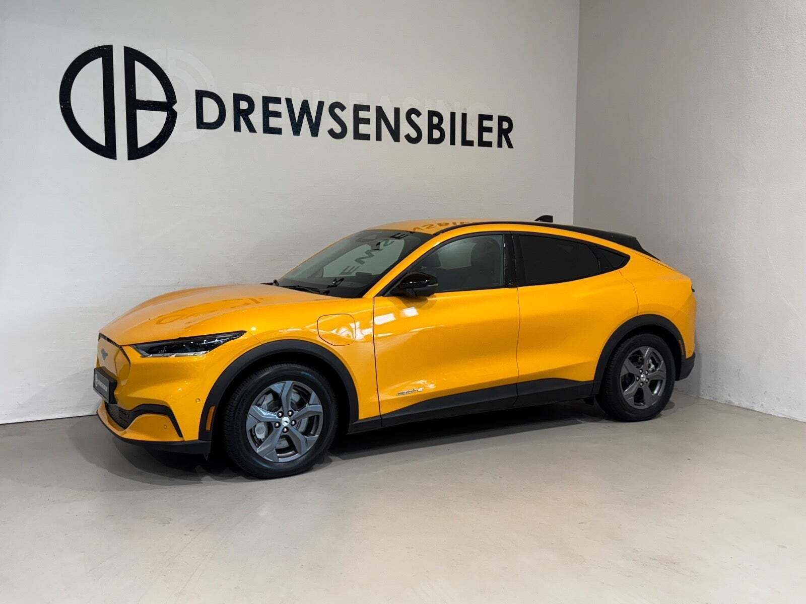 Ford Mustang Mach-E 75 Standard Range