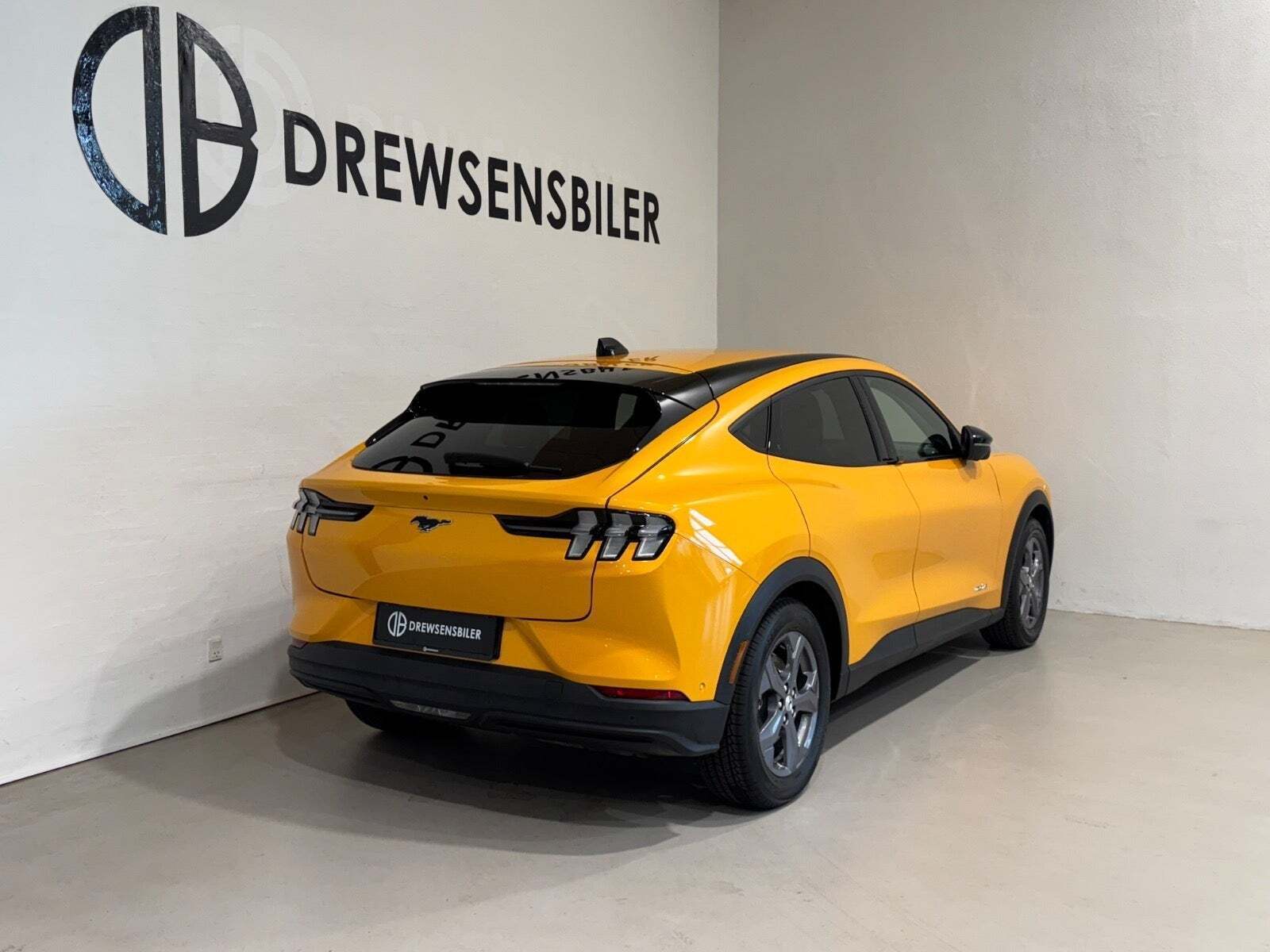 Ford Mustang Mach-E 75 Standard Range