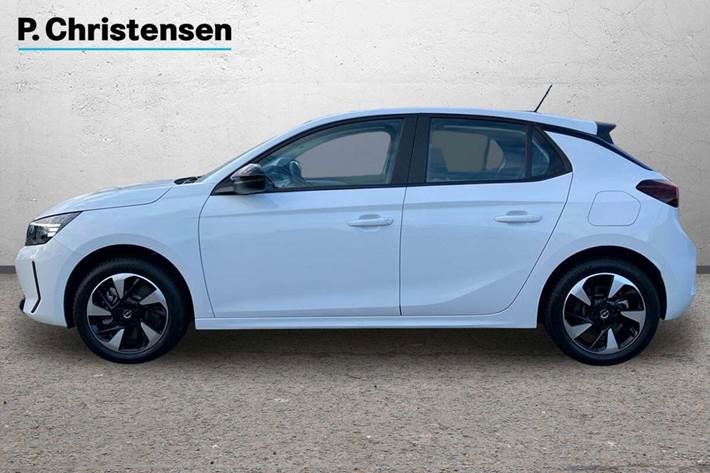 Hvid Opel Corsa-e fra 2023