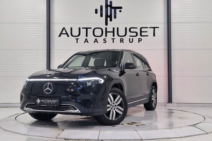 Sort Mercedes EQB250+ fra 2024 set udefra