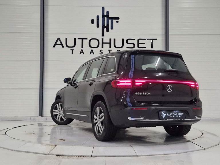 Mercedes EQB250+ Progressive 7prs