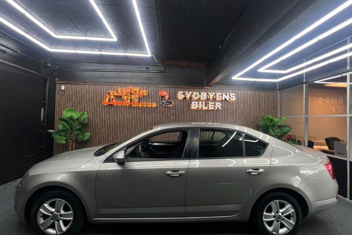 undefined Skoda Octavia fra 2014