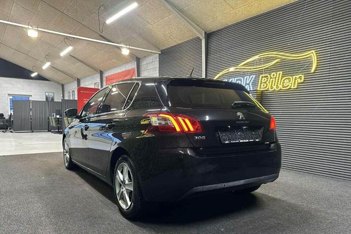 undefined Peugeot 308 fra 2016