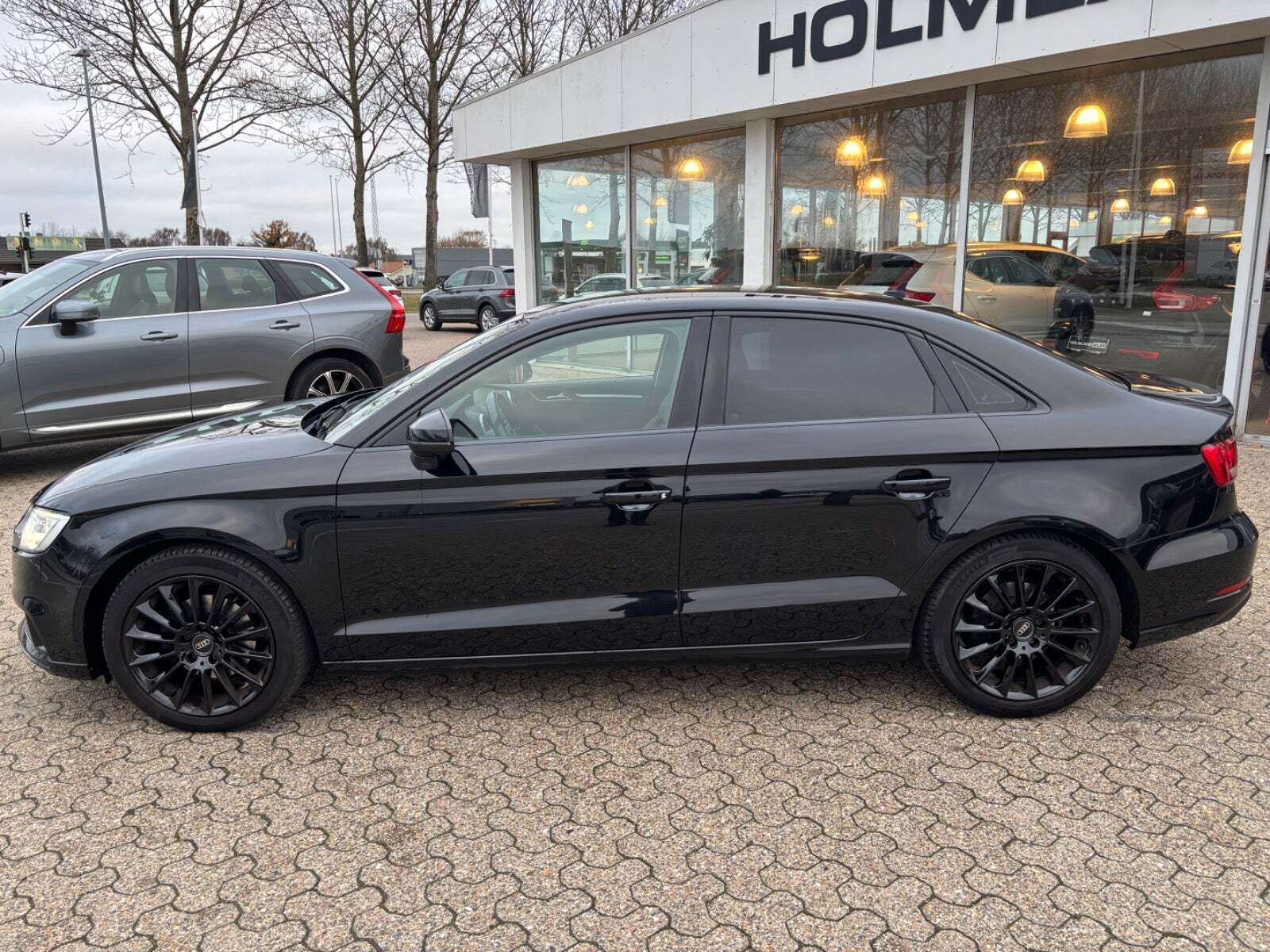 Sort Audi A3 fra 2017