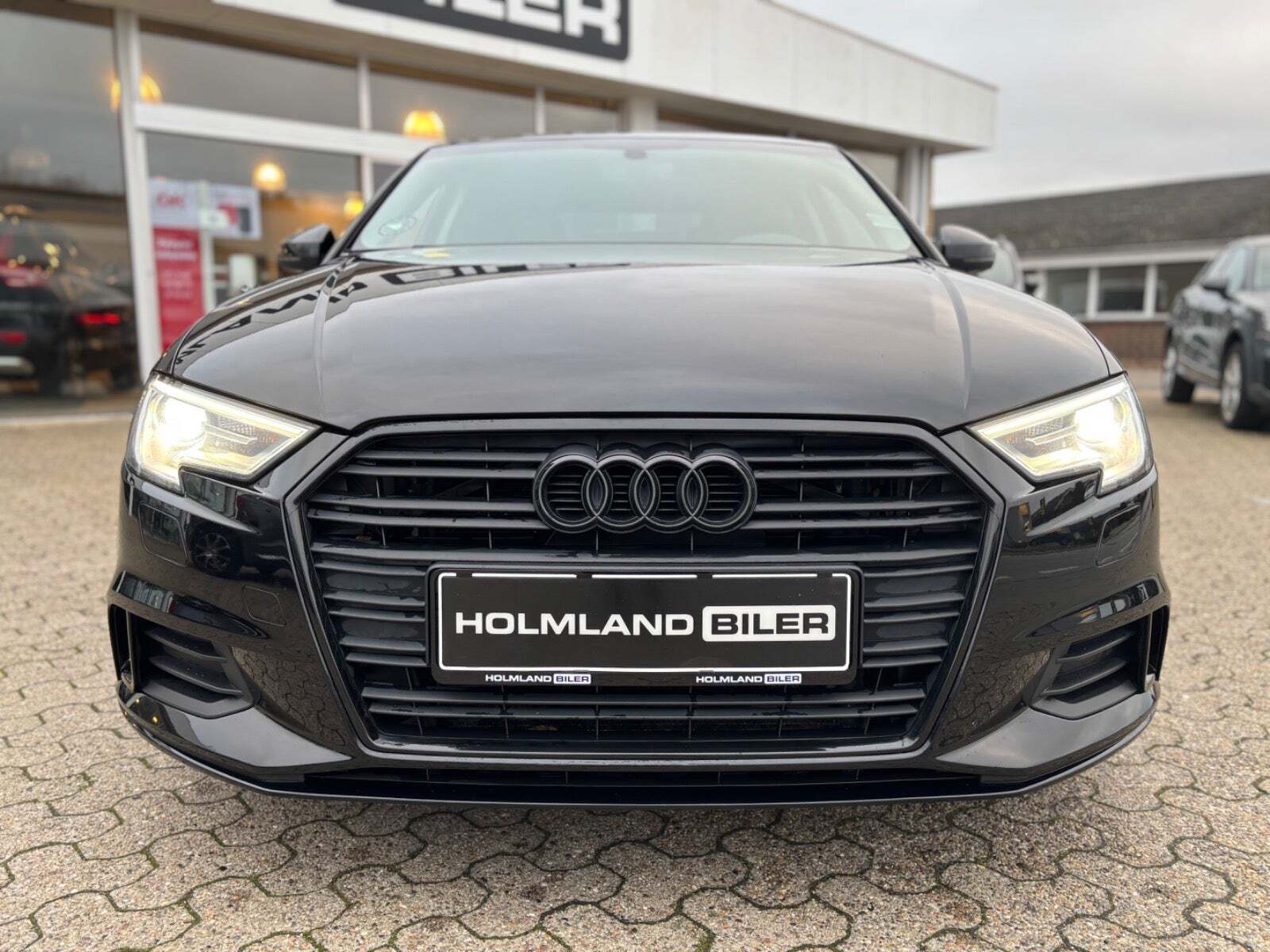 Sort Audi A3 fra 2017