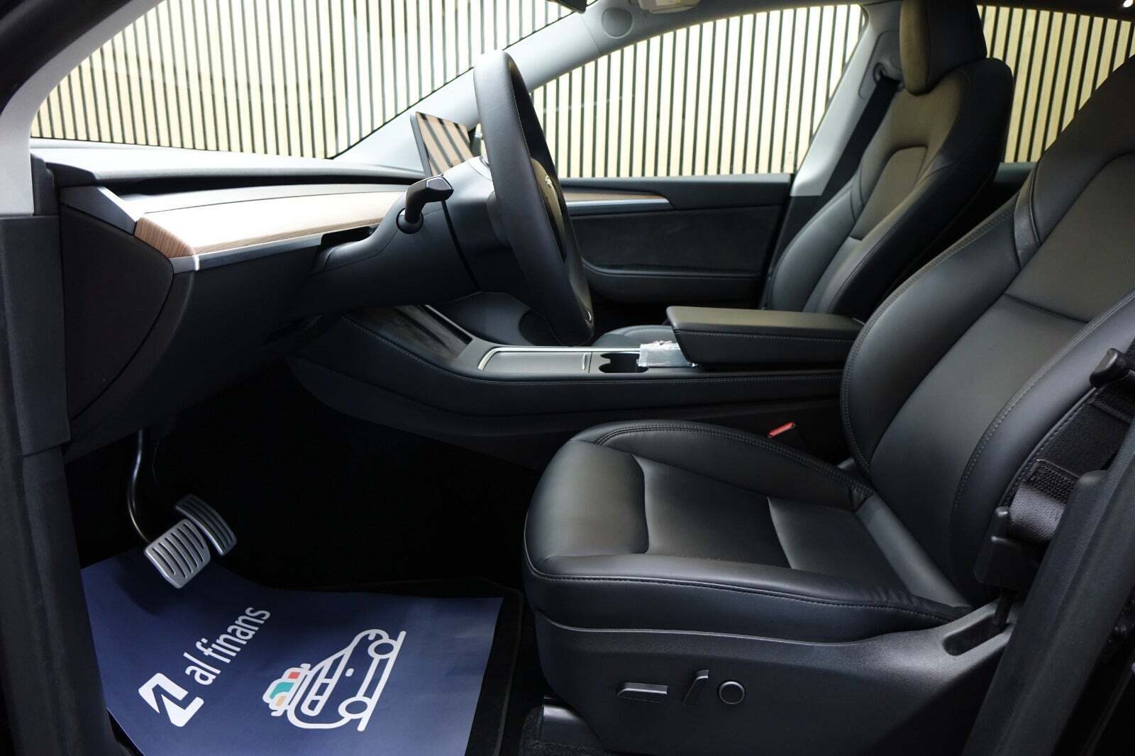 Tesla Model Y Performance AWD