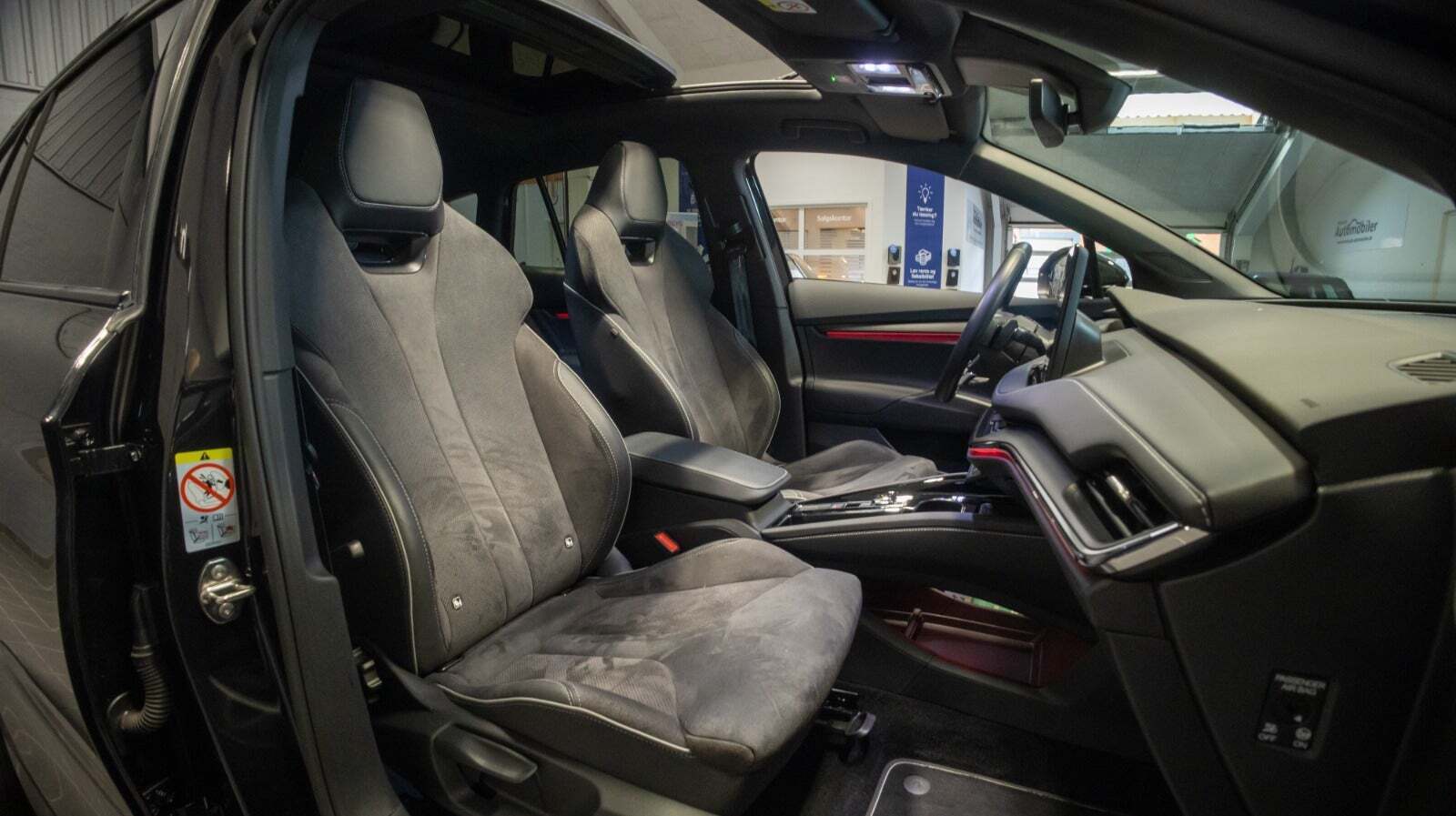 Sort Skoda Enyaq fra 2023