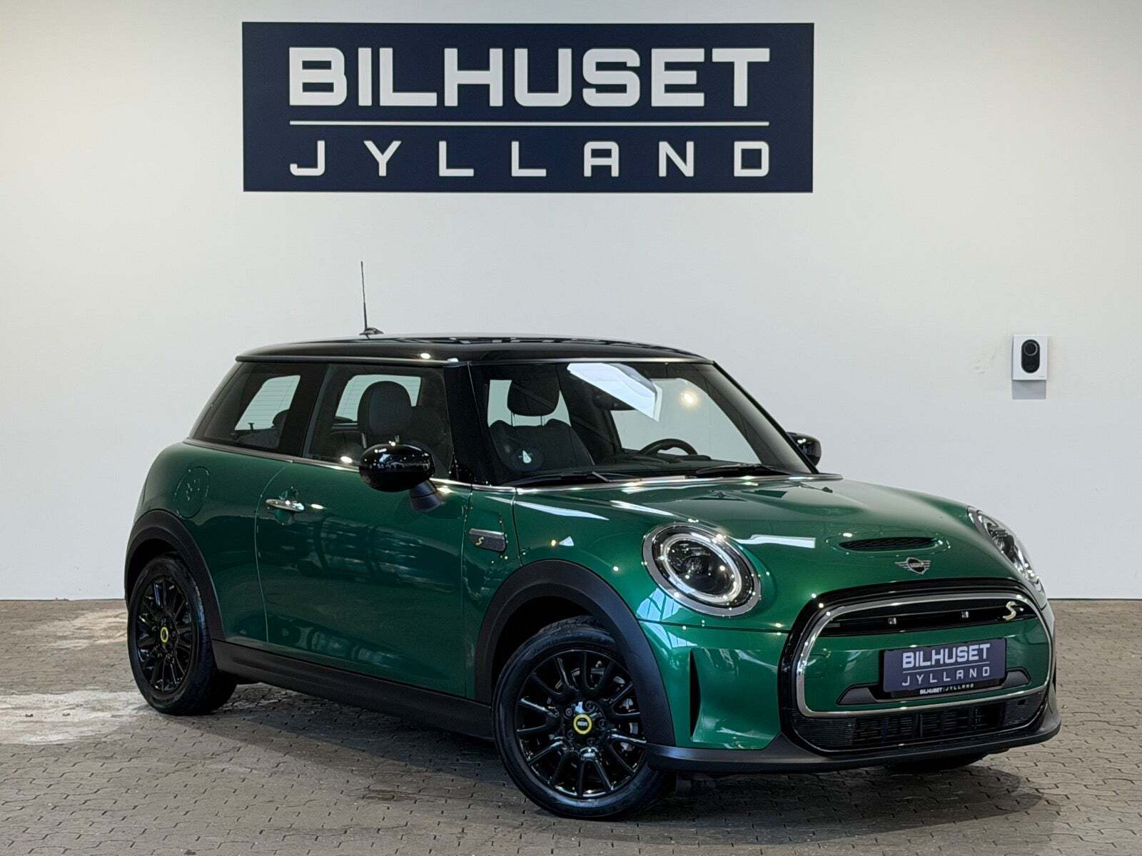 Mini Cooper SE Classic Trim