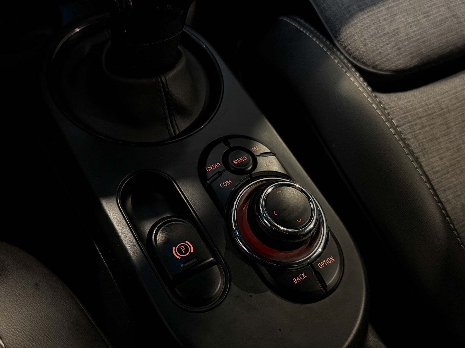 Grøn Mini Cooper SE fra 2022